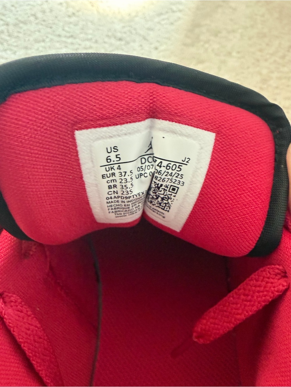 NWT Women’s Air Jordan 1 Low Size 6.5 - Picture 6 of 6